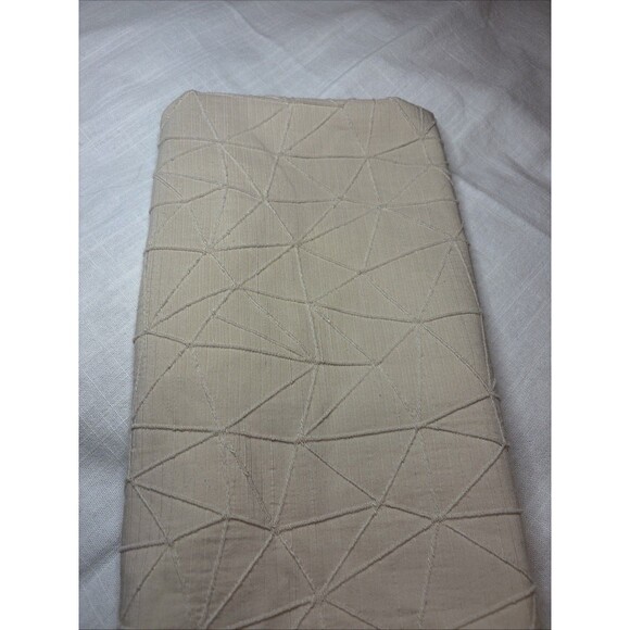 Vera Wang - Simply Vera Other - Simply Vera Wang Standard Pillow Sham 20”x 26'' Beige Crinkle Abstract Pattern